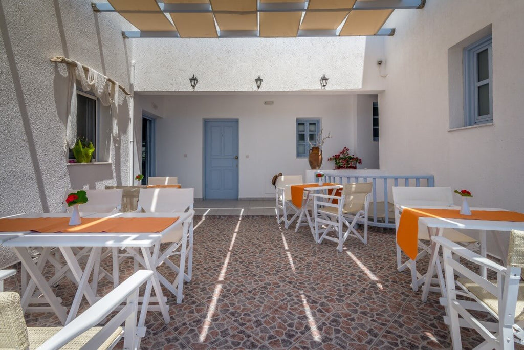 Hotel Aeolis Adamas Milos