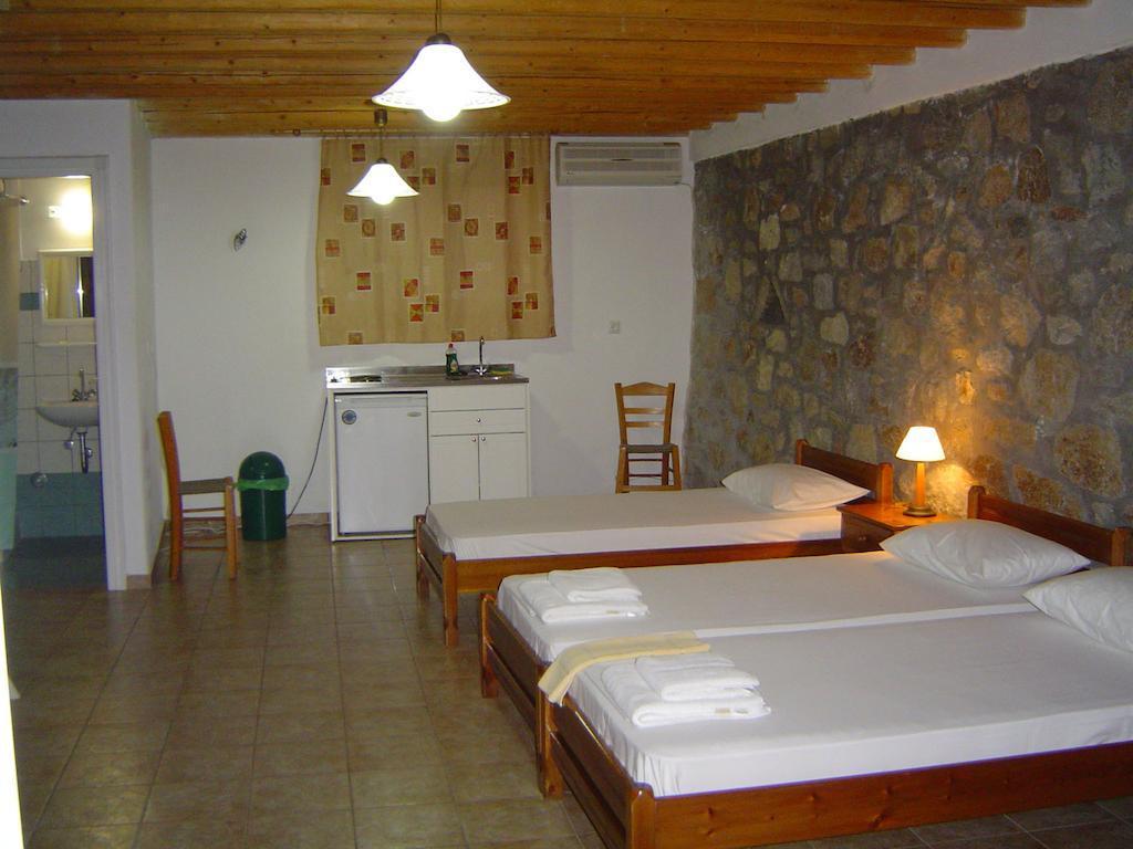 Mykonos camera per 3