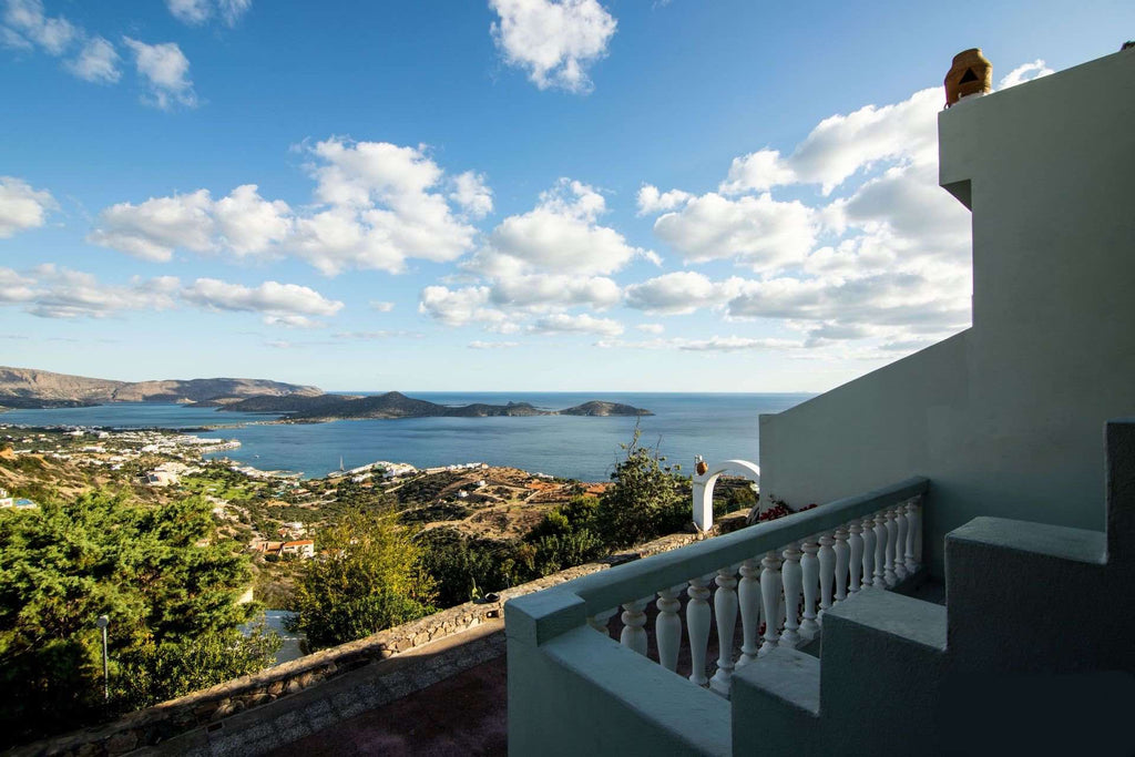 Elounda apartments and studios