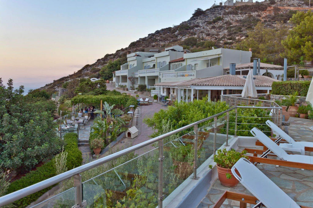 Elounda apartments and studios