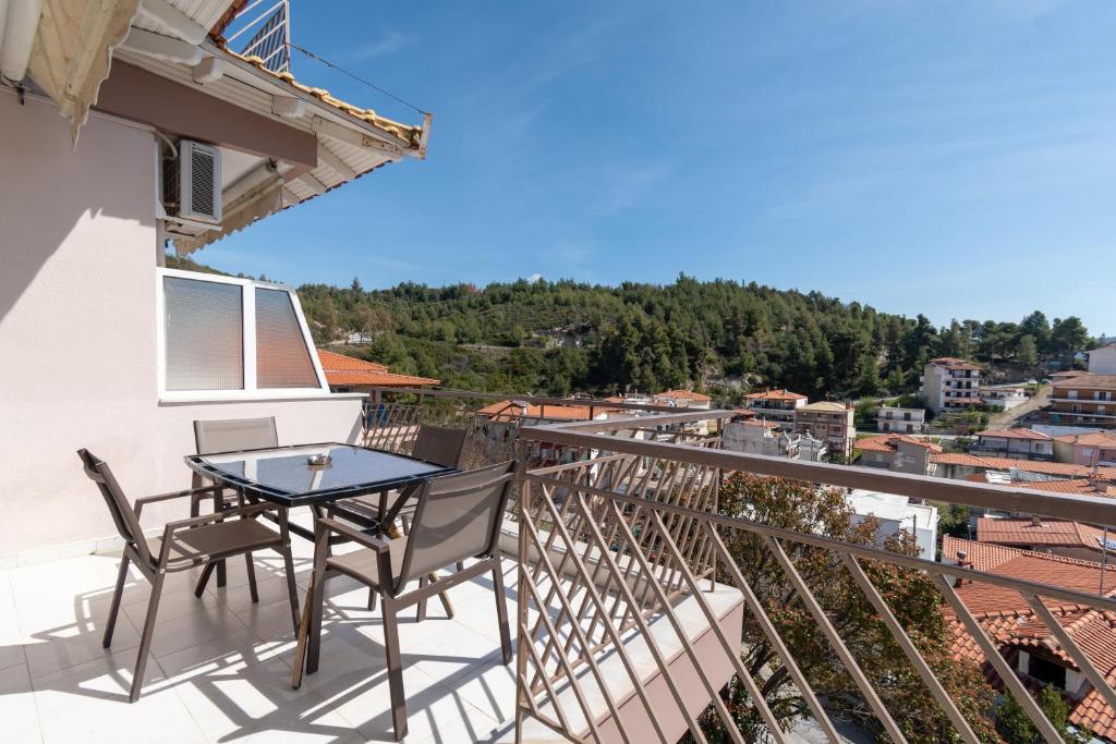 Neos Marmaras Naias Apartments