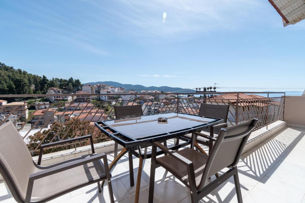 Neos Marmaras Naias Apartments