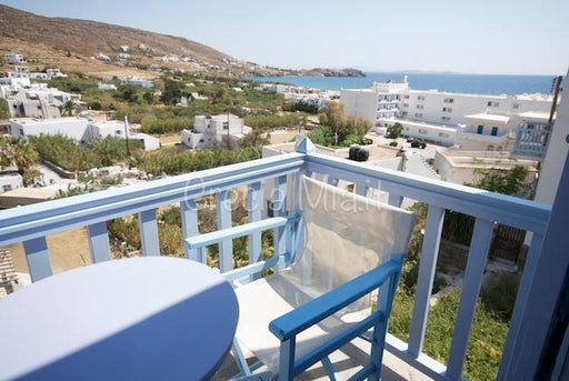 studios Tinos