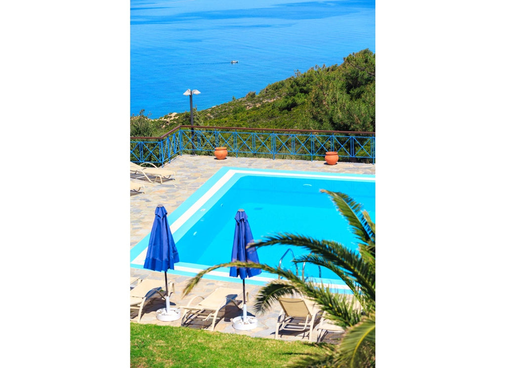 hotel ikaria