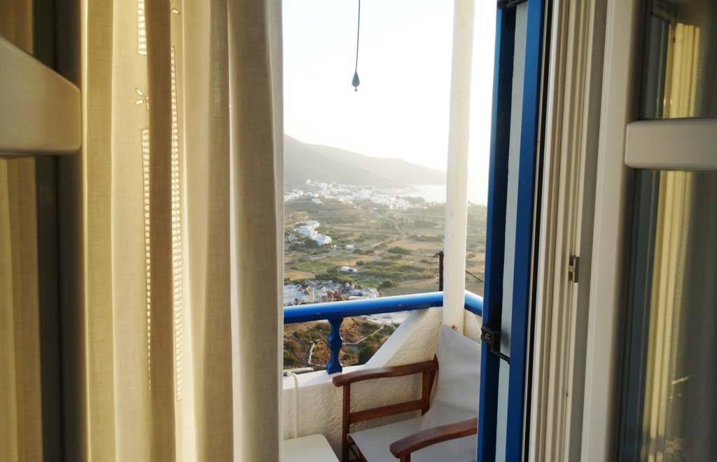 Vista Katapola Studios b&b