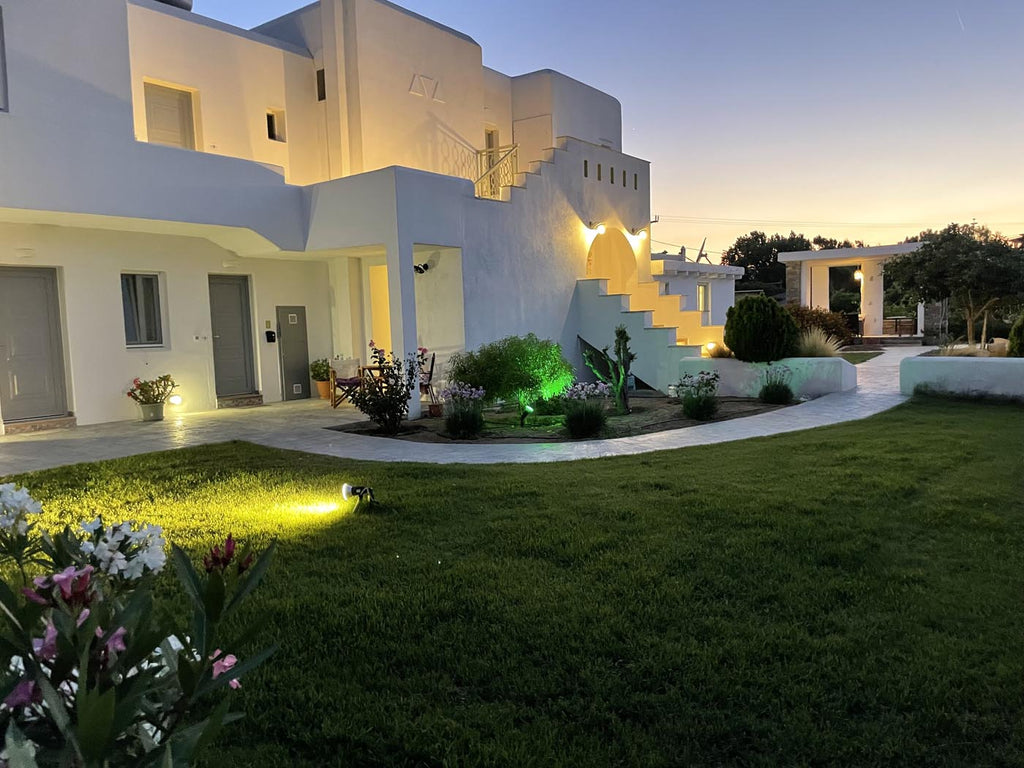 Maragas suites Naxos