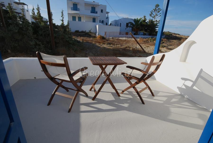 studios Pachena Milos