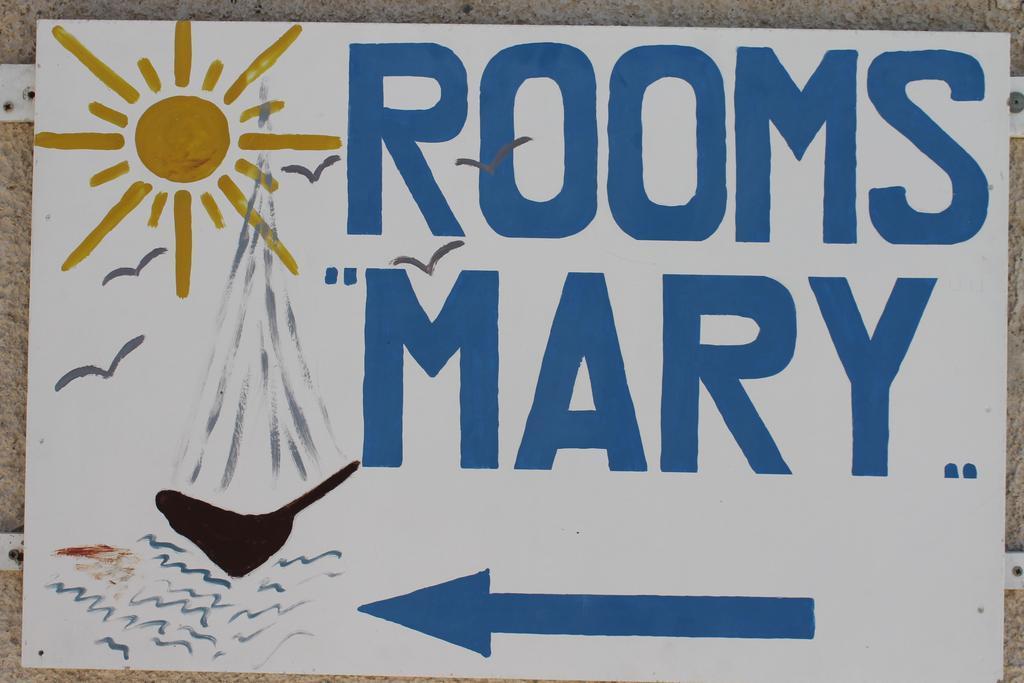 Mary Rooms Santorini