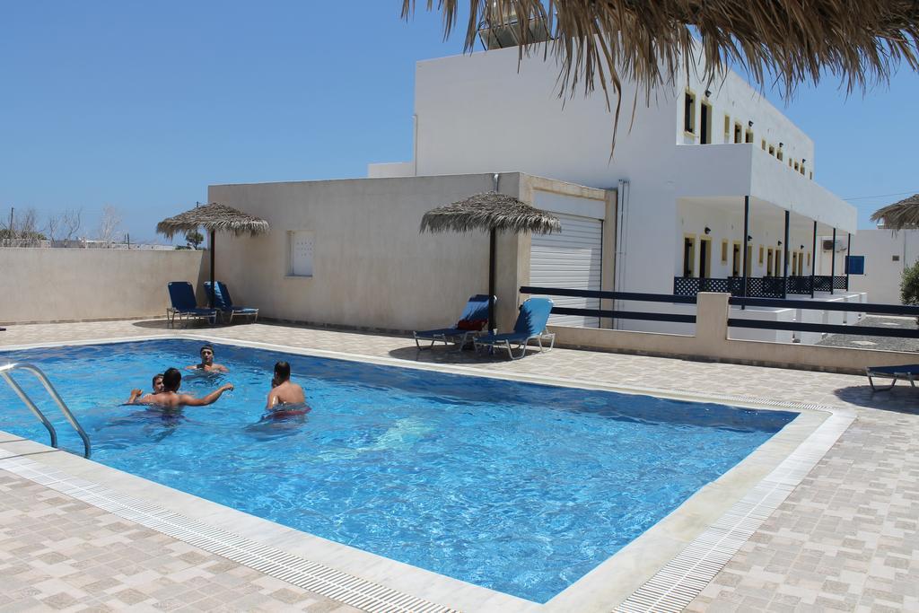 Mary Rooms Santorini