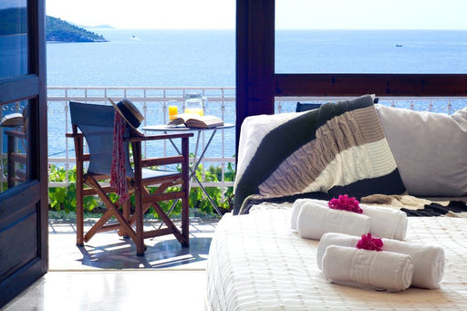 Irida Aegean View Hotel
