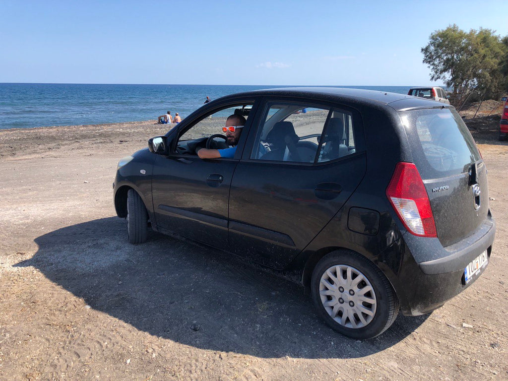 noleggio auto santorini