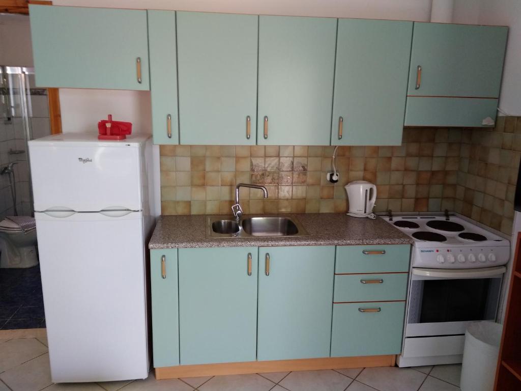 Palmyra Beachfront Studios