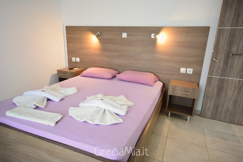 Paralia Rooms
