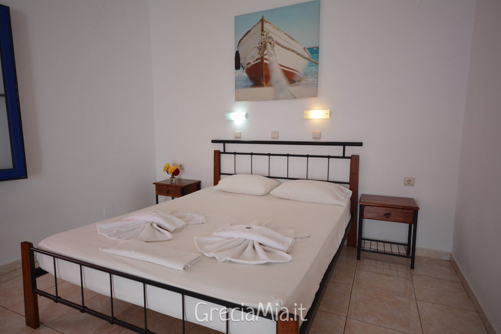 Paralia Rooms
