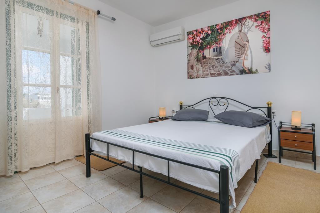 Zanart Maisonette Milos