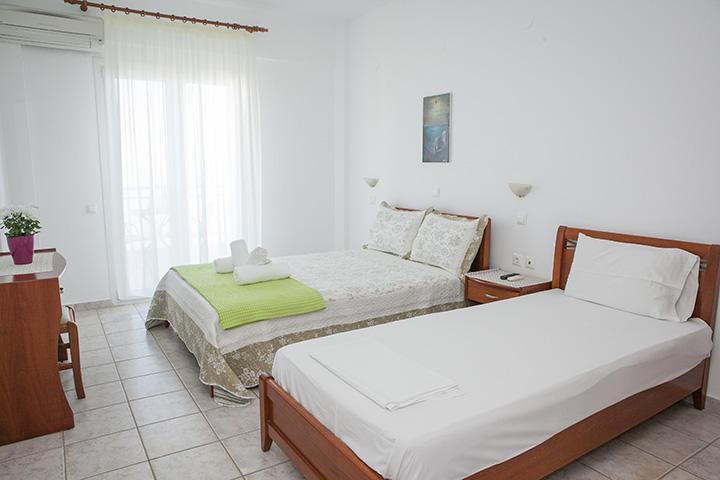 Zephyros Apartments Afytos