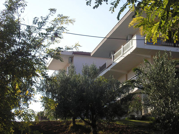 Zephyros Apartments Afytos