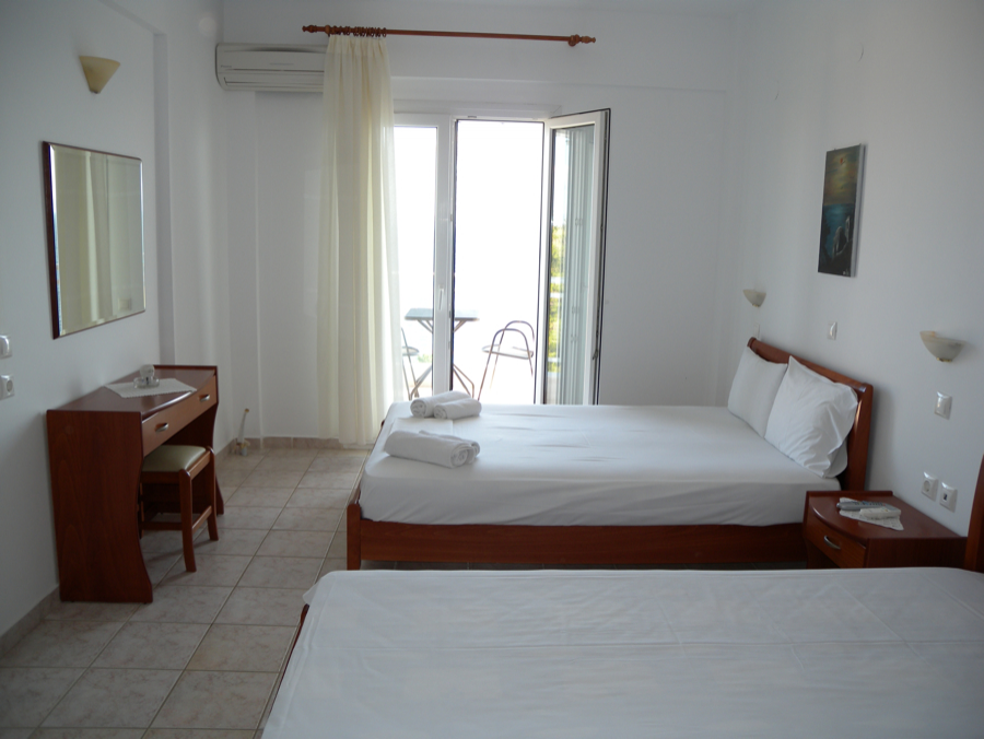 Zephyros Apartments Afytos